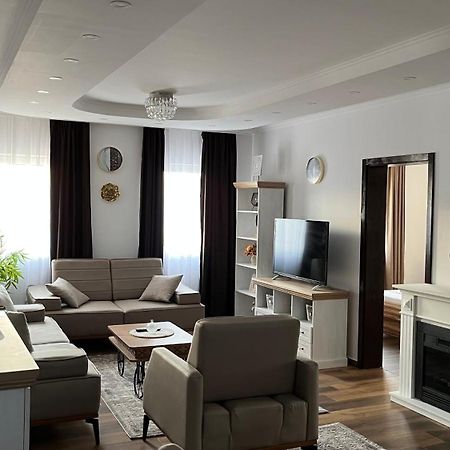 Airport Sky Apartments Lux Belgrade Luaran gambar