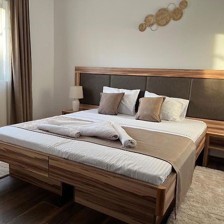 Airport Sky Apartments Lux Belgrade Luaran gambar