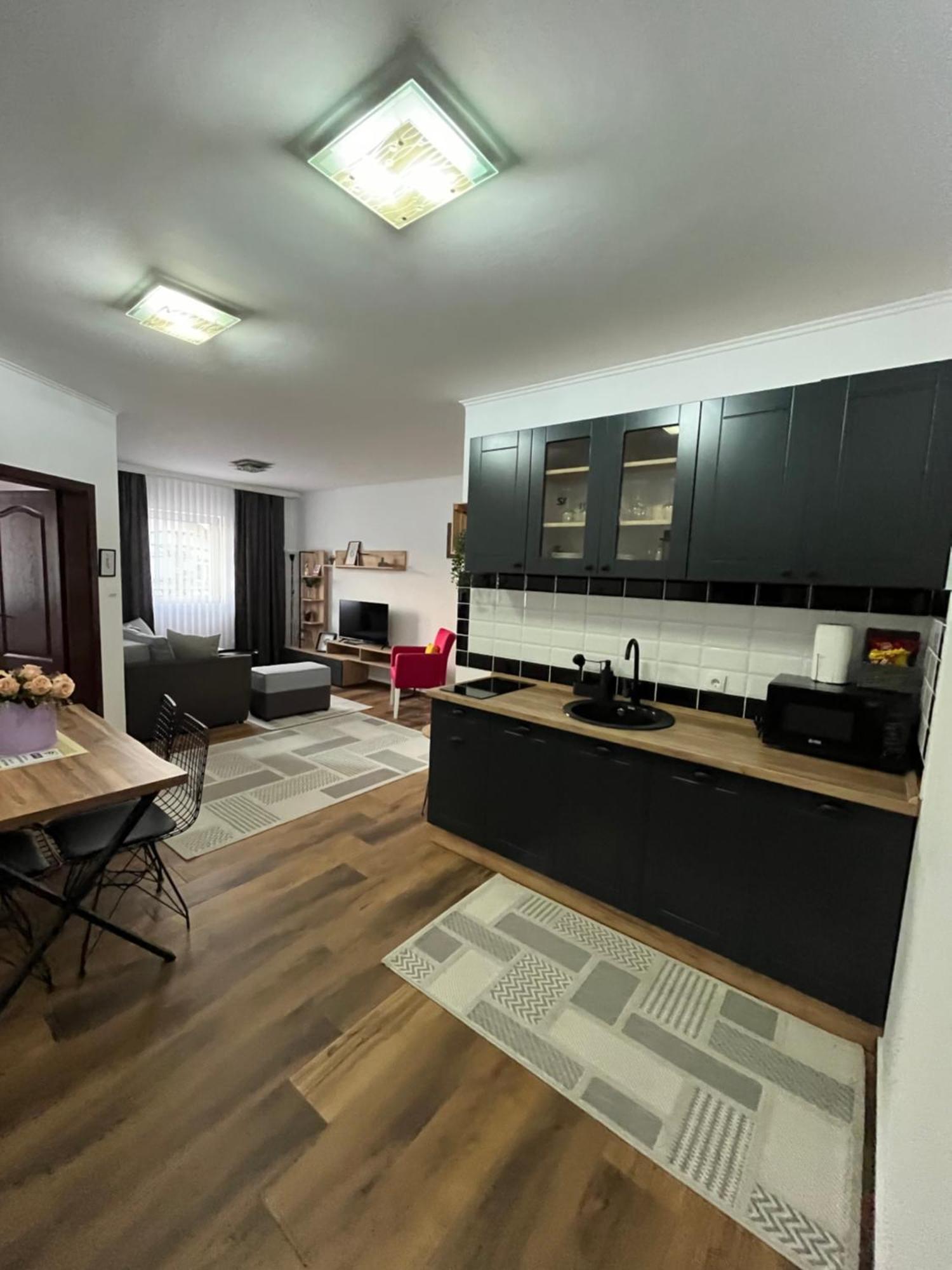 Airport Sky Apartments Lux Belgrade Luaran gambar