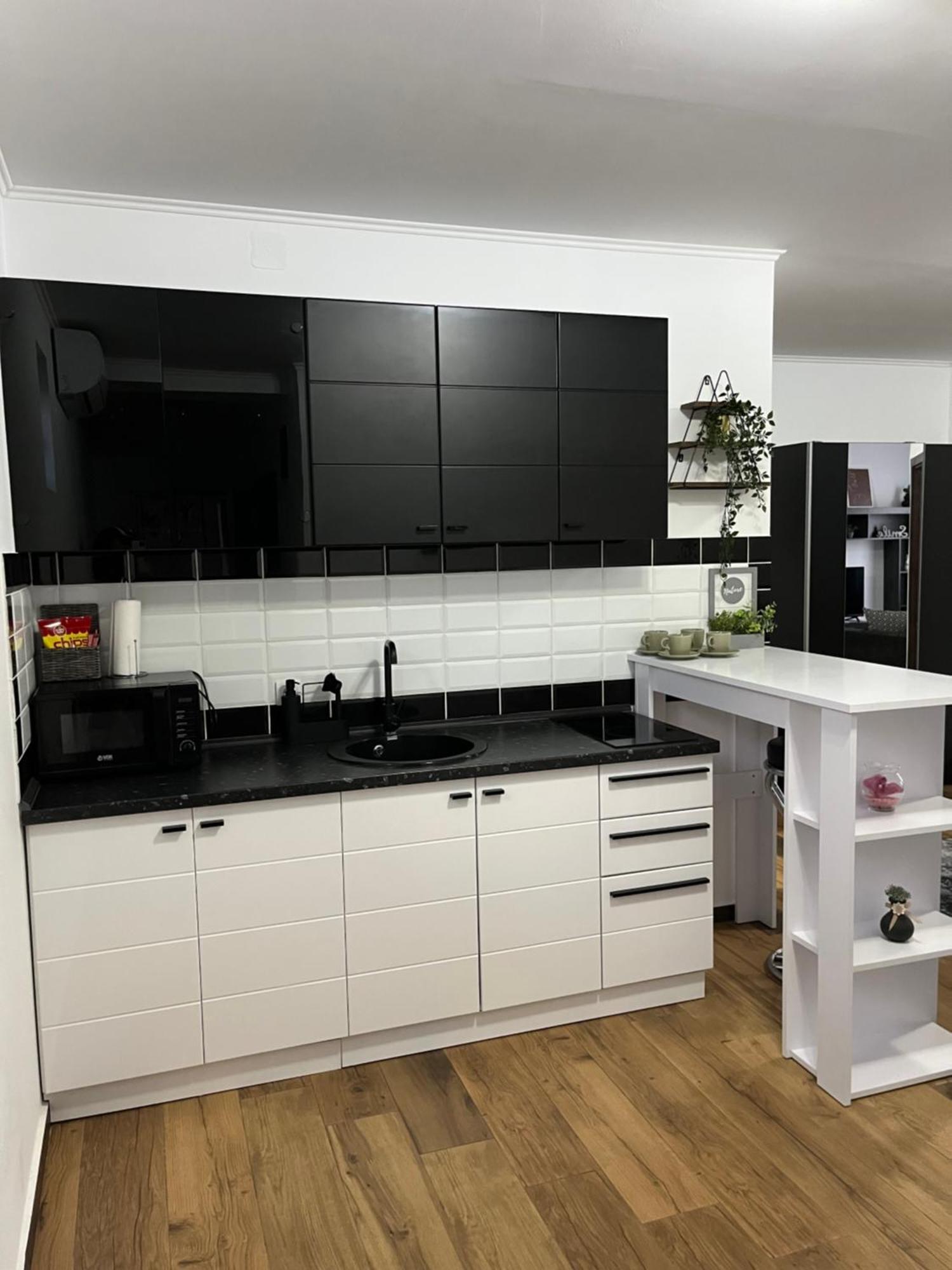 Airport Sky Apartments Lux Belgrade Luaran gambar