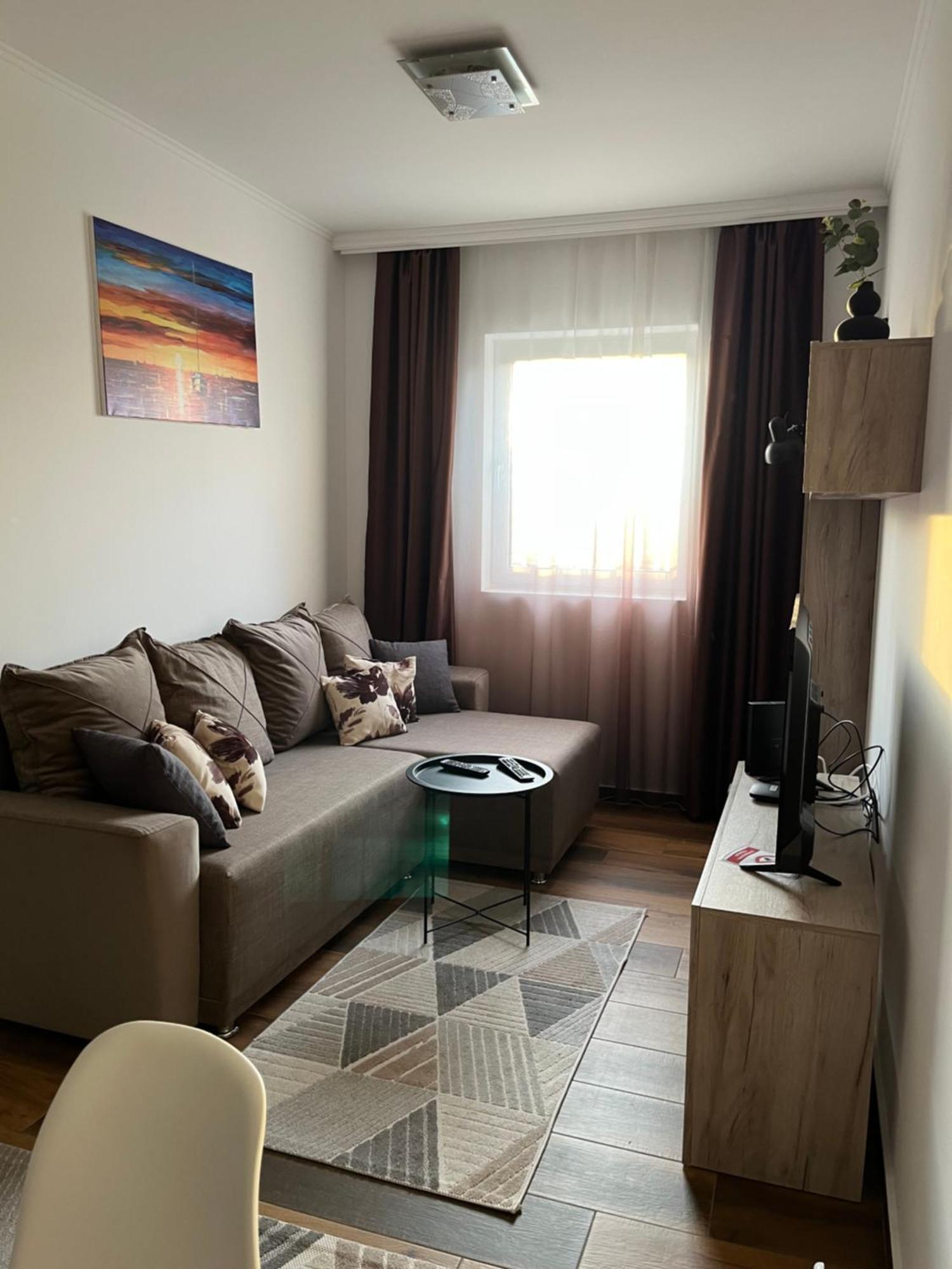 Airport Sky Apartments Lux Belgrade Luaran gambar